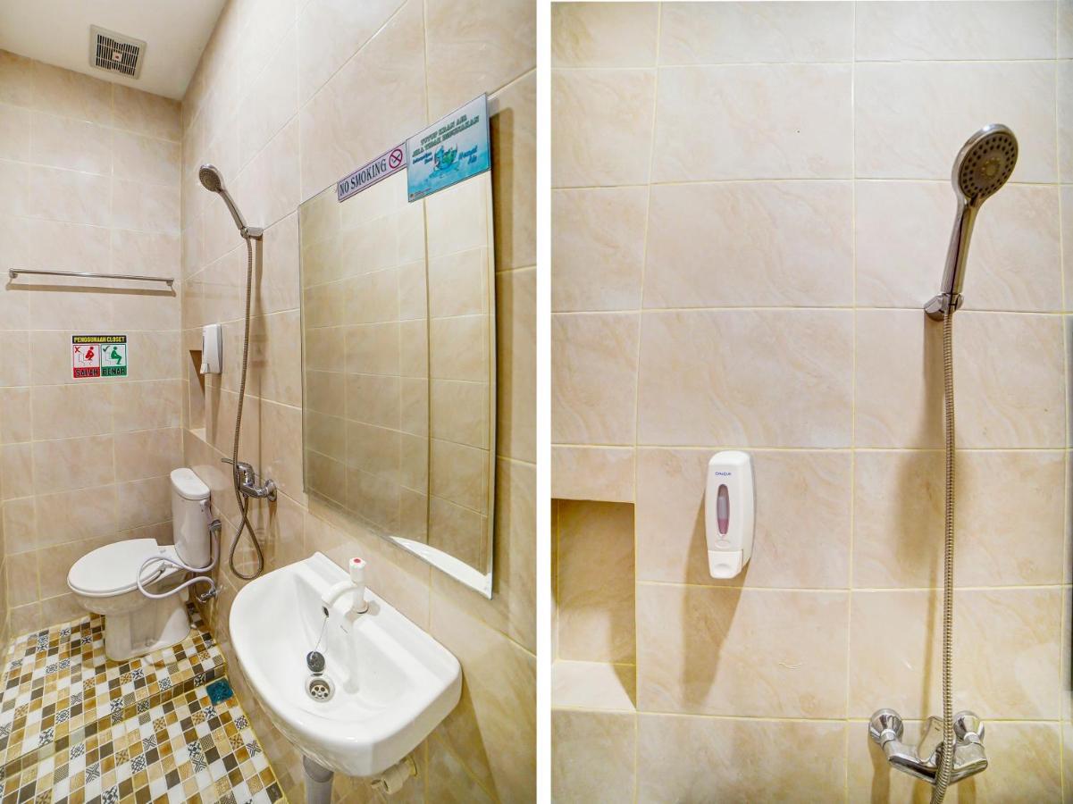 Oyo 91211 Mega Comfort Guest House Medan Exterior photo